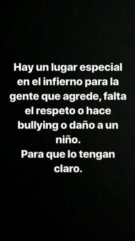 Luis Fonsi y su esposa respondieron a las críticas por el peso de su hija