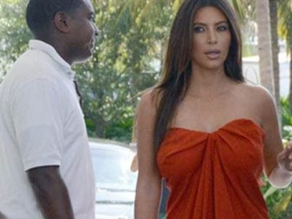 Sale a la venta un vídeo porno de Kim Kardashian junto a Ray J