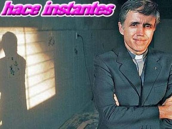 Padre Grassi desnudo | HaceInstantes: Toda la información en pocas palabras