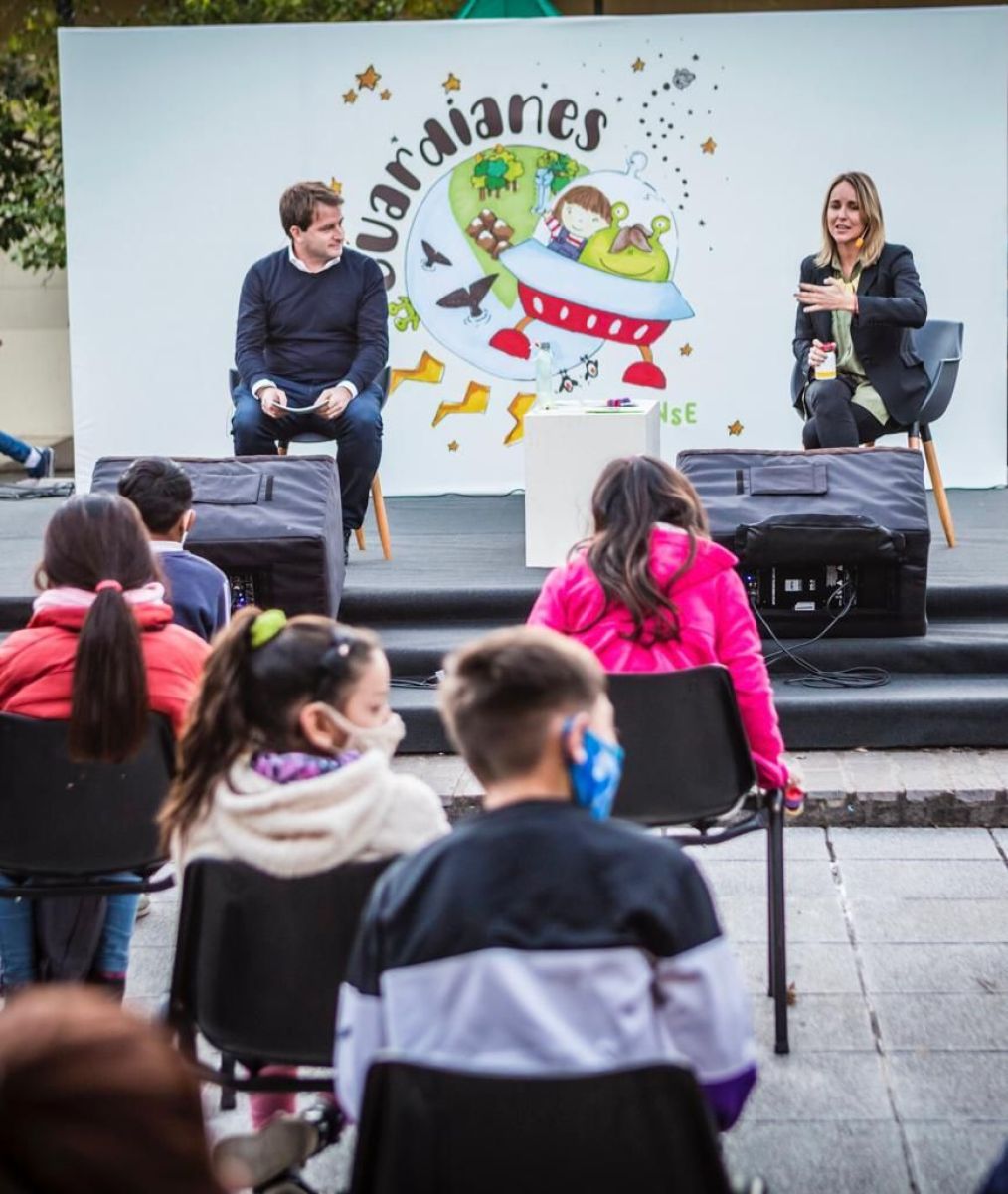 Muzzio y Campbell presentaron un libro para concientizar sobre el cuidado del planeta