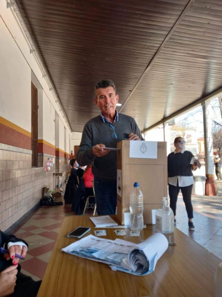 PASO 2021: cómo se acercaron los famosos a las urnas