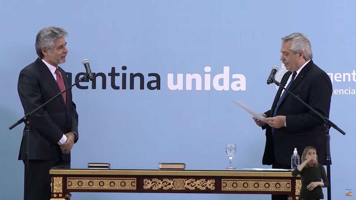 Alberto Fernández les tomó juramento a los nuevos integrantes de su Gabinete