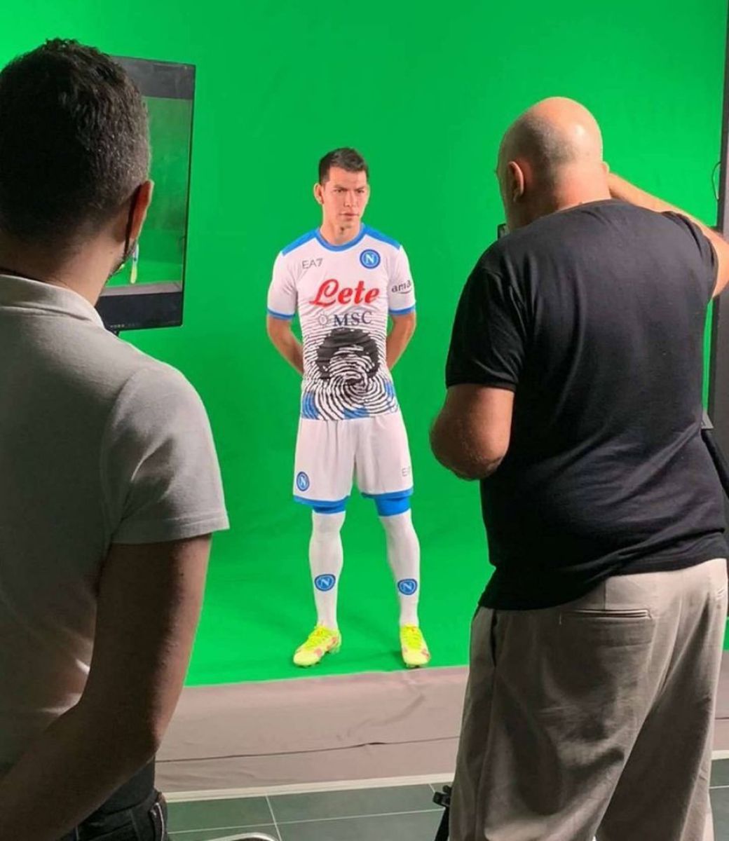 El Napoli prepara una camiseta para el homenaje de Maradona