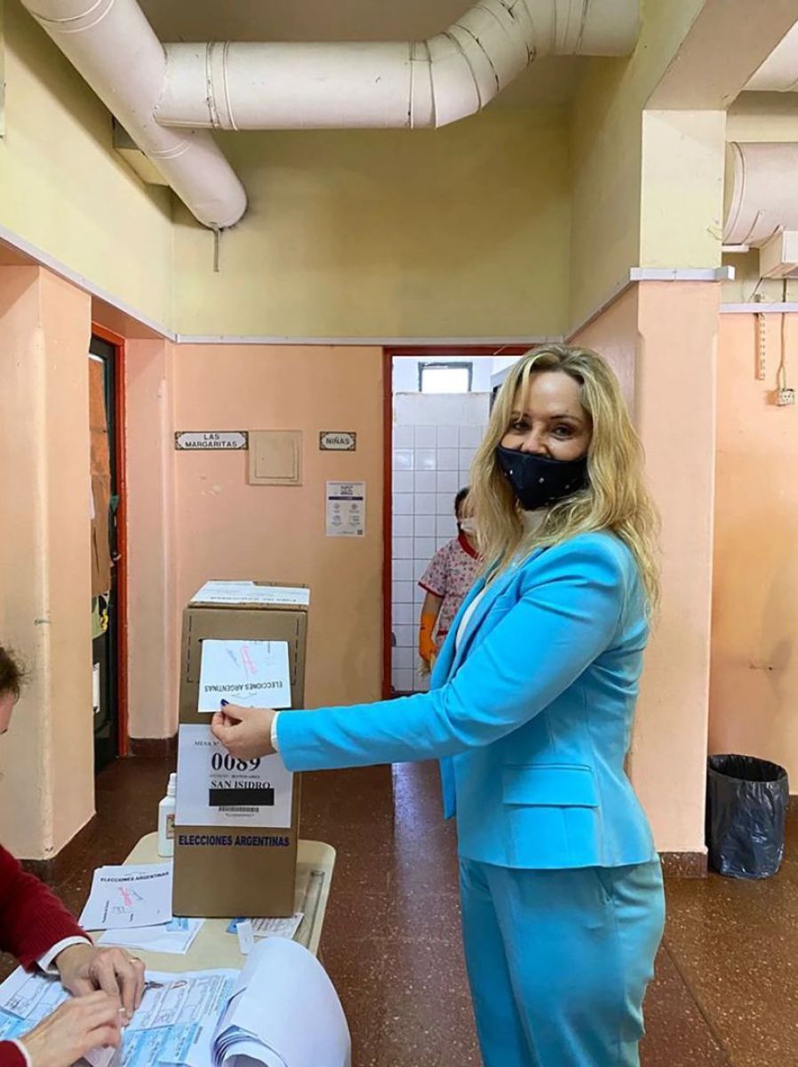 El voto de los famosos en las Elecciones 2021: cómo se acercaron a las urnas