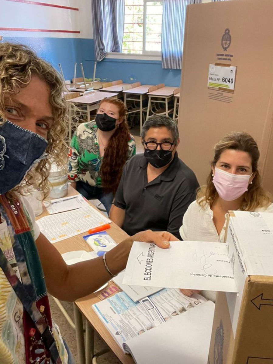 El voto de los famosos en las Elecciones 2021: cómo se acercaron a las urnas