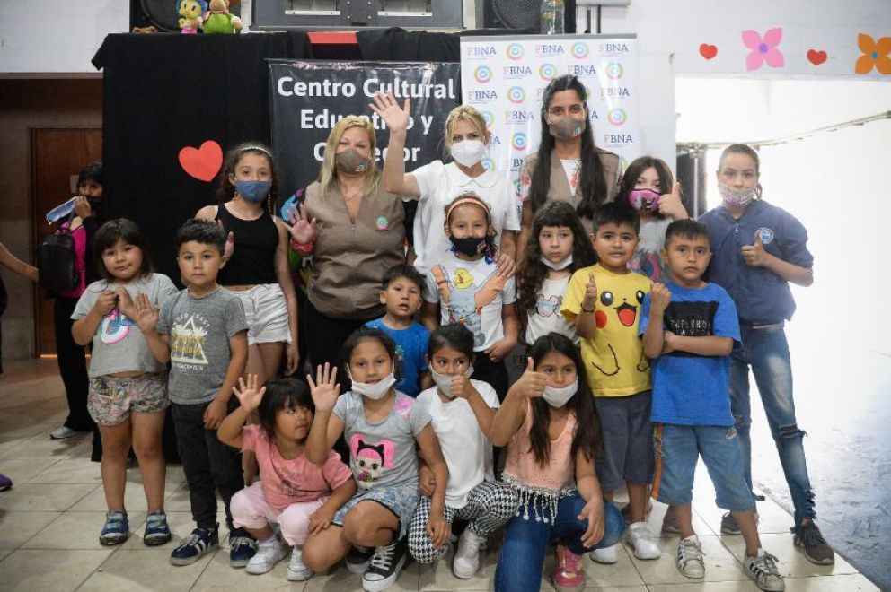 La primera dama Fabiola Yáñez visitó el centro cultural Abuela Elvira