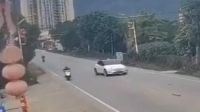 [VIDEO] China: Auto eléctrico Tesla fuera de control causó una tragedia