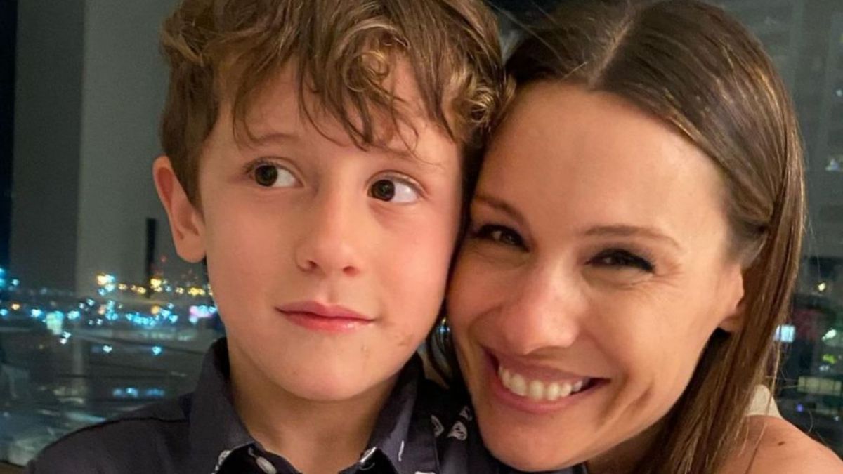 Pampita mostró el llanto de su hijo Benicio cuando conoció a su ídolo en el Lollapalooza